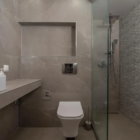 דירה Antigonidon Square 5 *