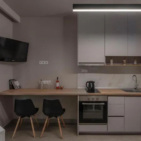 Antigonidon Square 5 Salonicco