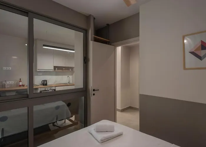 Antigonidon Square 5 *